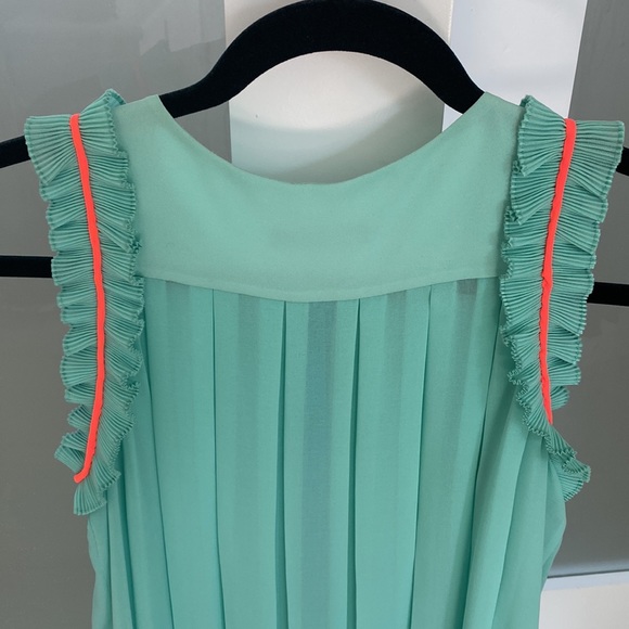 Top - Picture 5 of 5